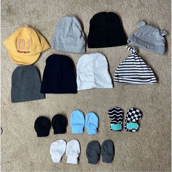 Baby Boy Hat and Mitten Bundle- Newborn -3 months, various brands - Picture 1 of 5